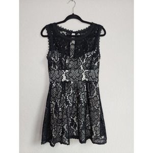 B. Darlin Floral Lace Dress